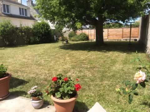 Holiday home Maison Des Embruns - 2 Et Jardin Clos