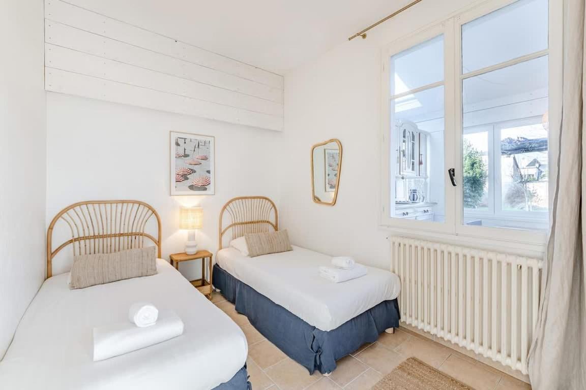 Holiday home Maison Des Embruns - 2 Et Jardin Clos *
